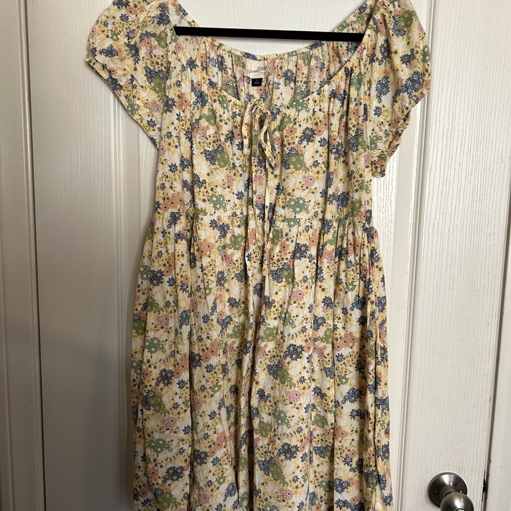 Mini flower dress plus size